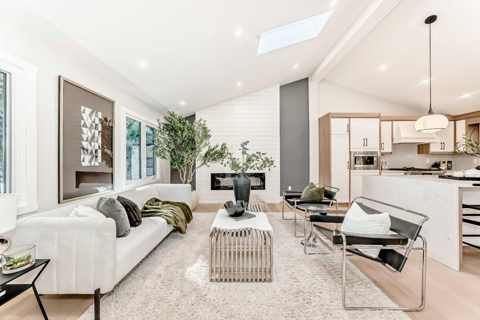 Lake Bonavista living room with vaulted ceilings